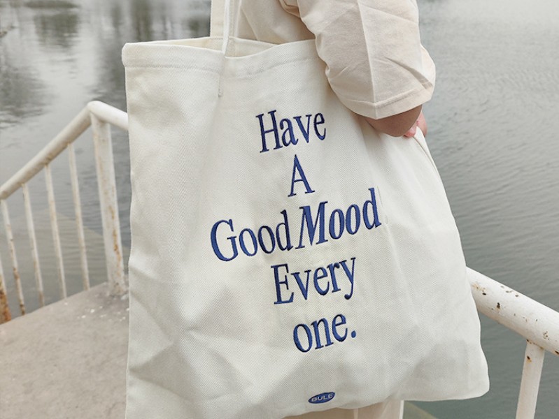 GOOD MOOD TOTE